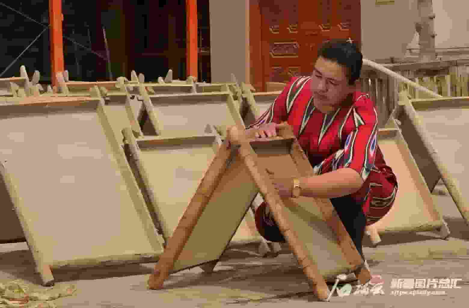 桑皮纸_连模晾晒_01